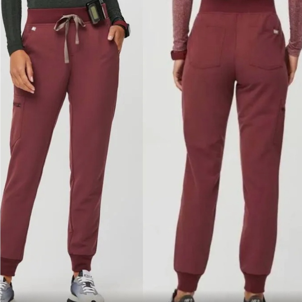Figs Zamora Joggers, dark cherry